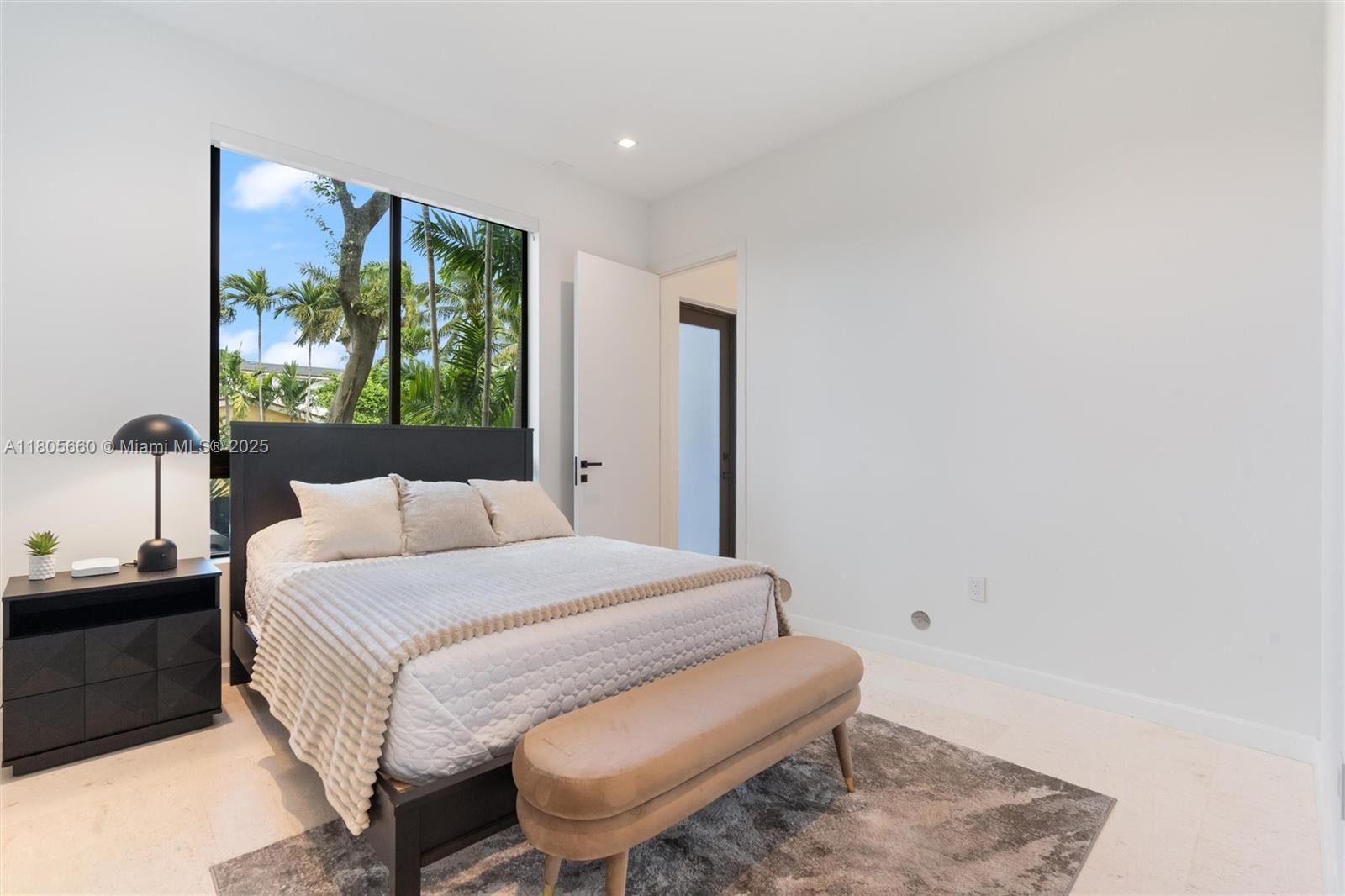 BAY HARBOR ISLAND - Residential