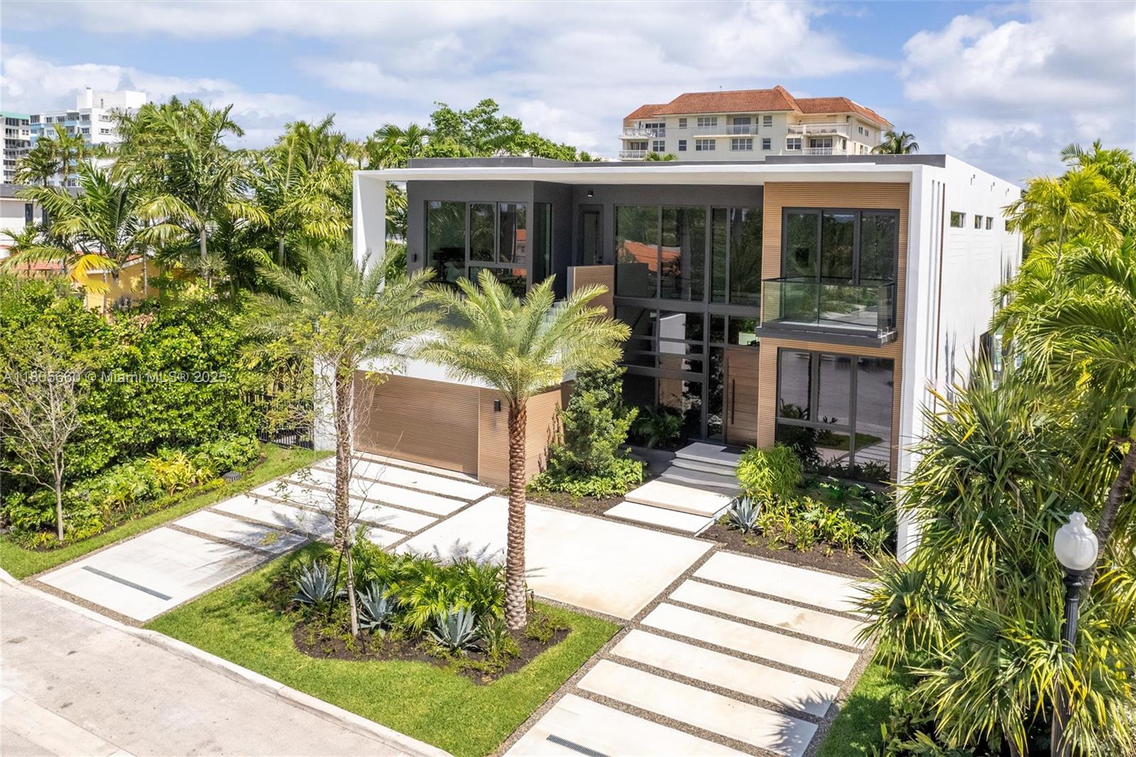 BAY HARBOR ISLAND - Residential