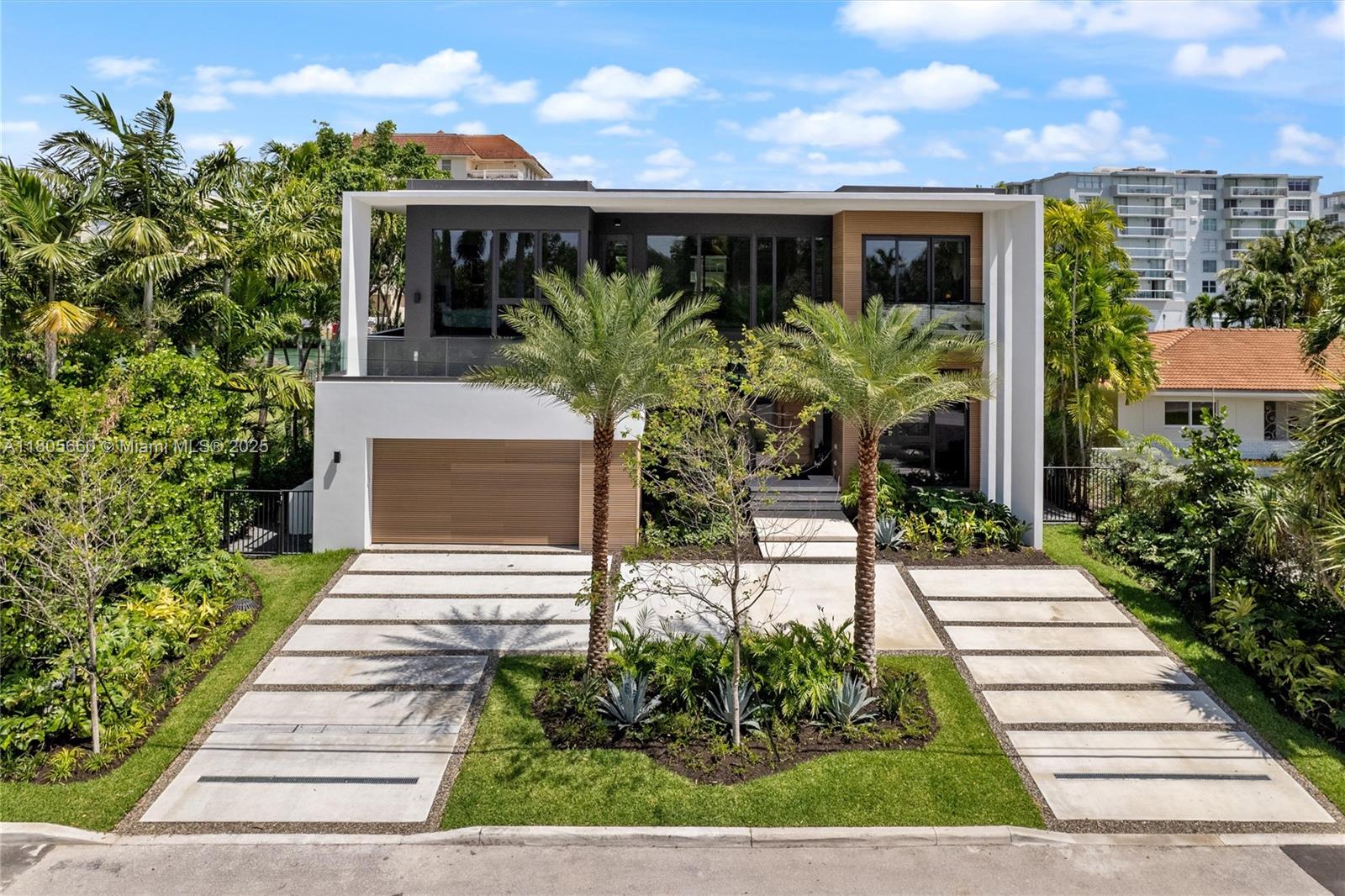 BAY HARBOR ISLAND - Residential