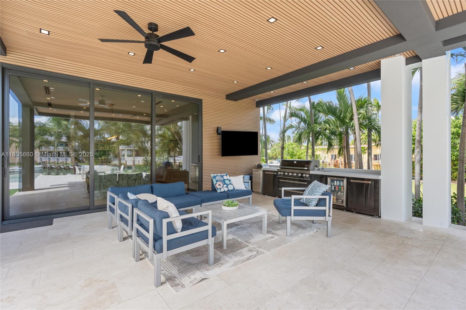 BAY HARBOR ISLAND - Residential