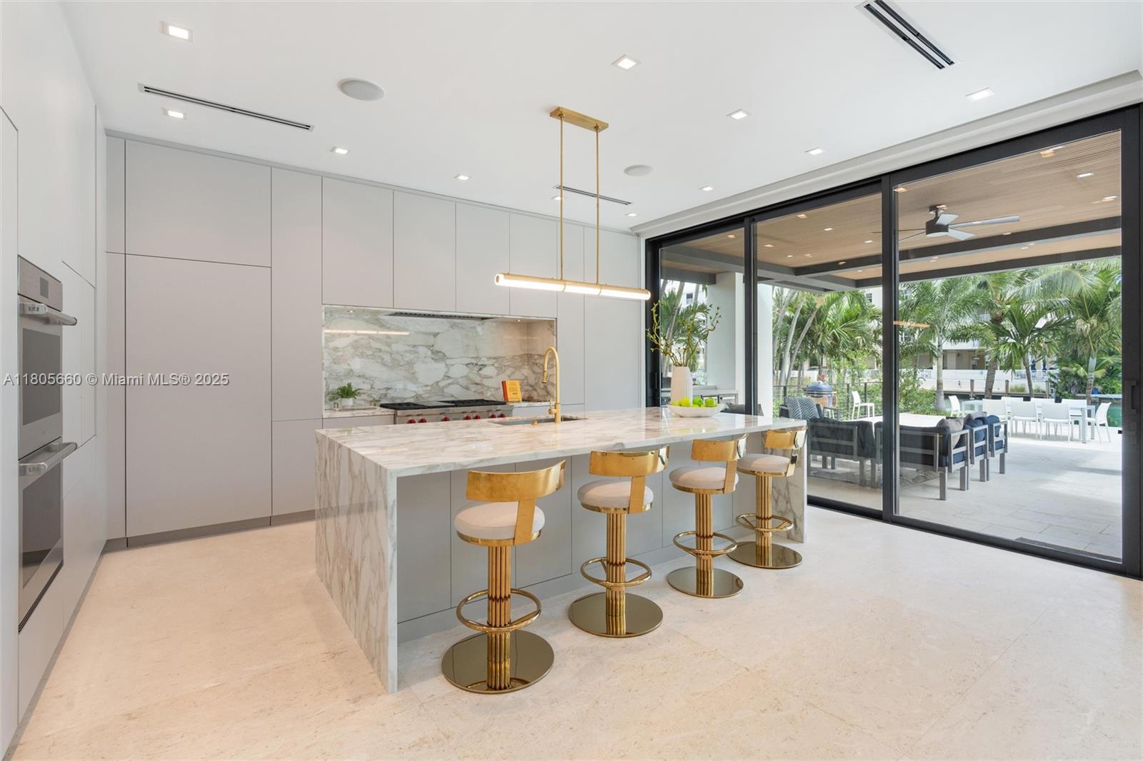 BAY HARBOR ISLAND - Residential