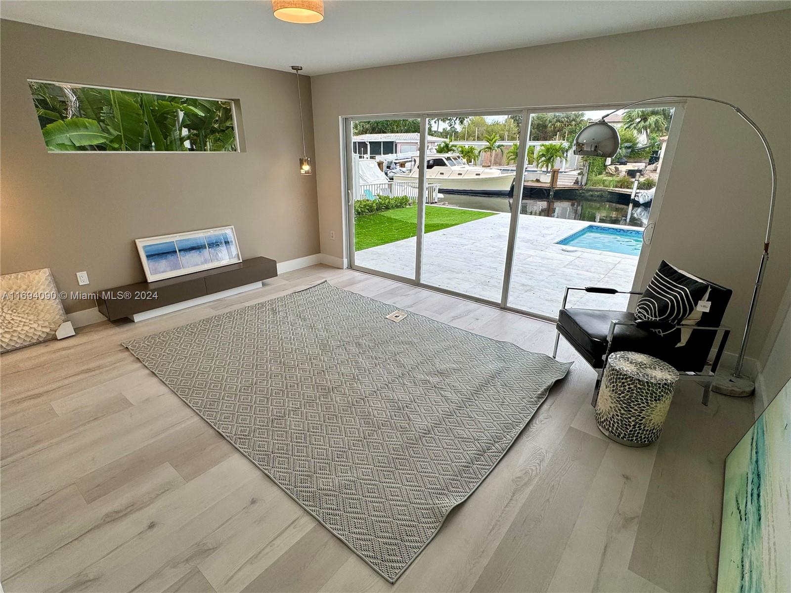 SOUTH NEW RIVER ISLES SEC - Residential