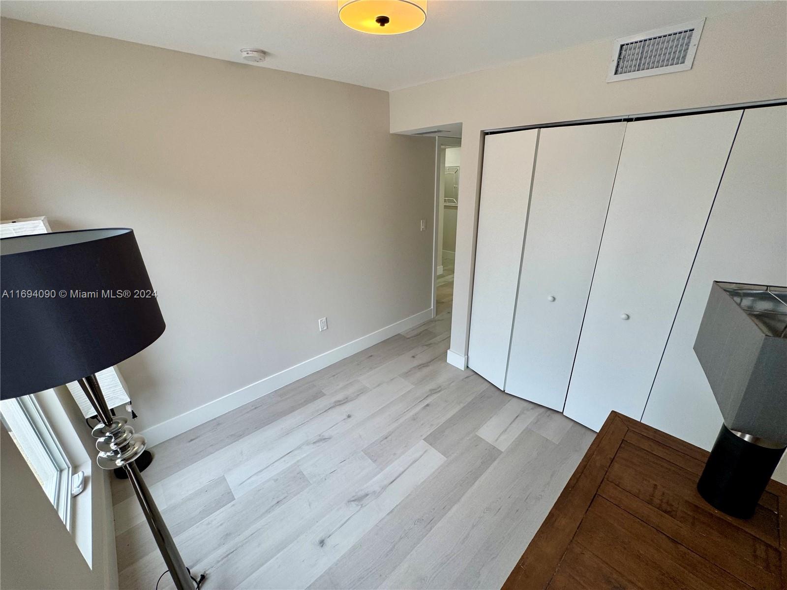 SOUTH NEW RIVER ISLES SEC - Residential