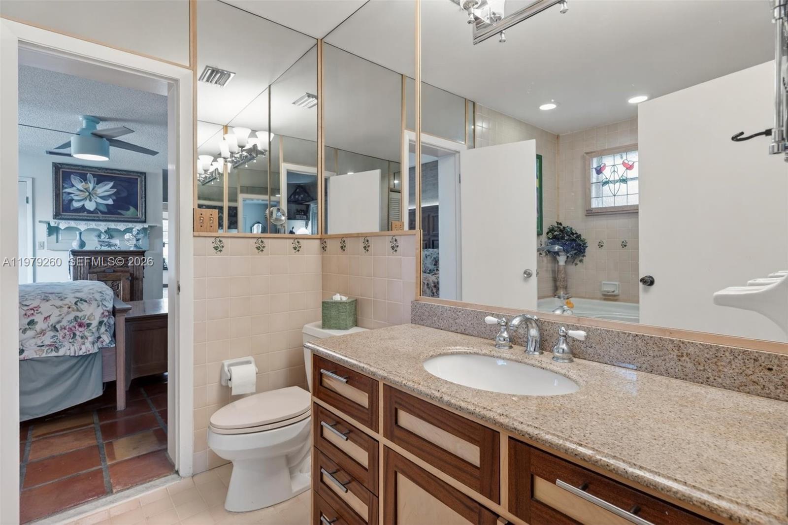 FIRST ADDN TO CALUSA CLUB - Residential