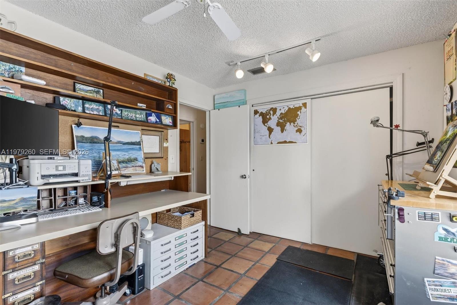 FIRST ADDN TO CALUSA CLUB - Residential