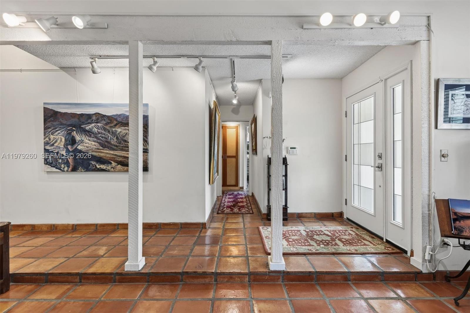 FIRST ADDN TO CALUSA CLUB - Residential