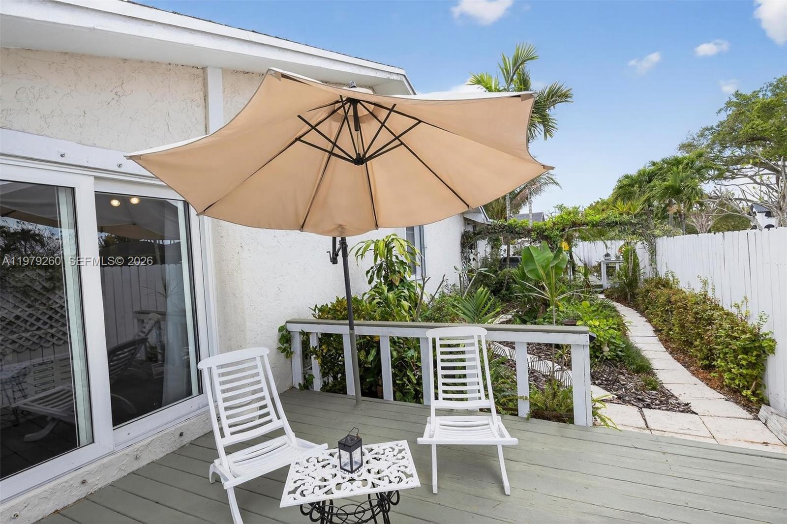 FIRST ADDN TO CALUSA CLUB - Residential