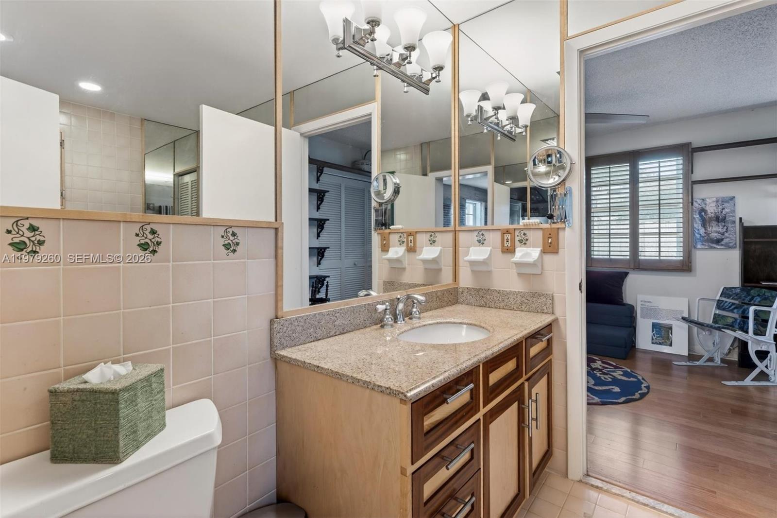 FIRST ADDN TO CALUSA CLUB - Residential