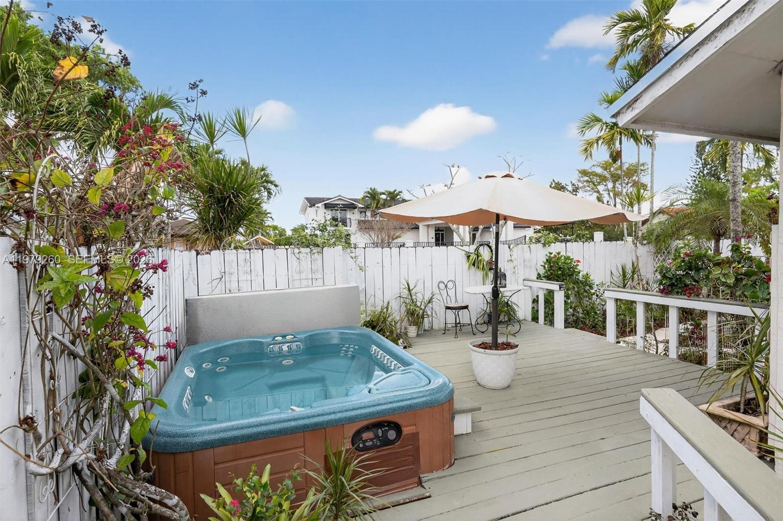 FIRST ADDN TO CALUSA CLUB - Residential