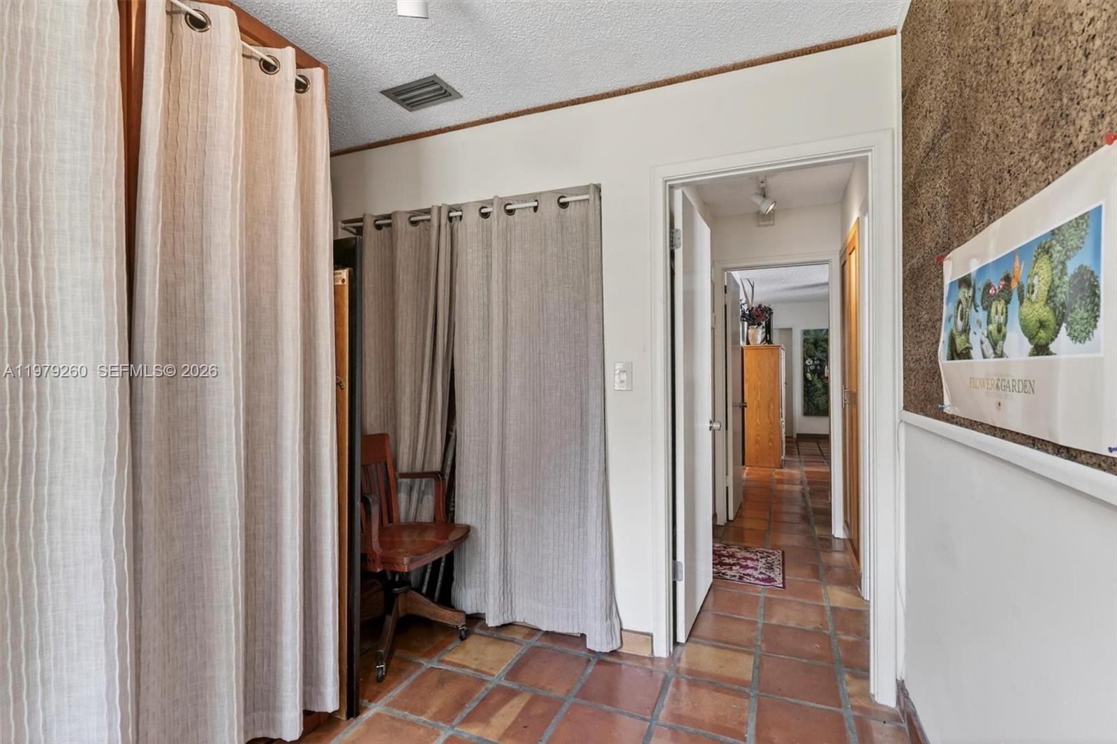 FIRST ADDN TO CALUSA CLUB - Residential