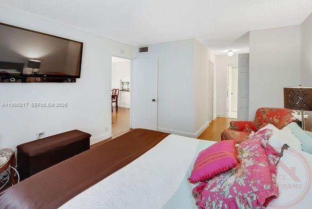 VILLAGE OF KINGS CREEK CO - Residential