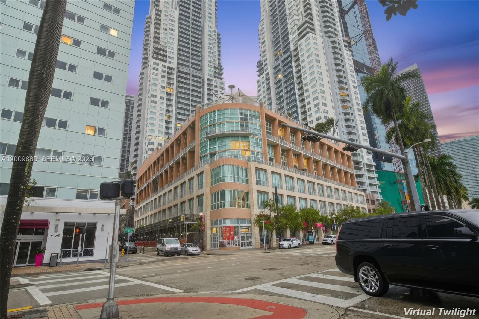 VIZCAYNE SOUTH CONDO - Residential