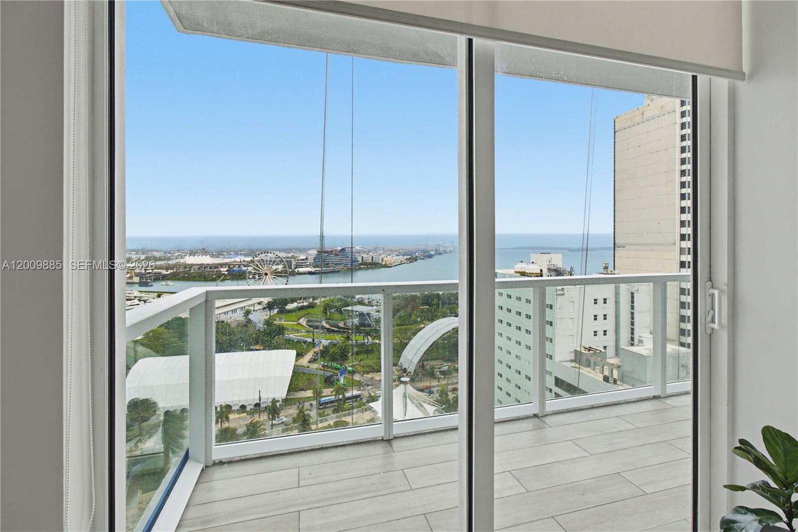 VIZCAYNE SOUTH CONDO - Residential