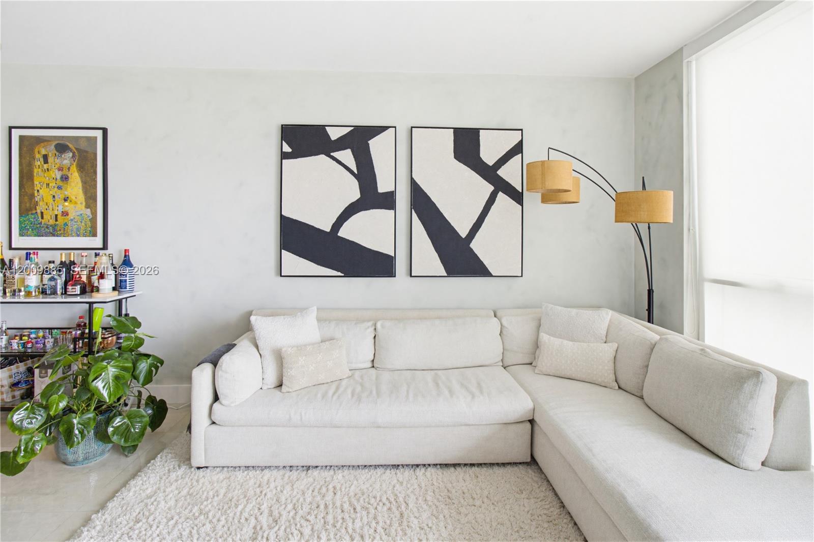 VIZCAYNE SOUTH CONDO - Residential