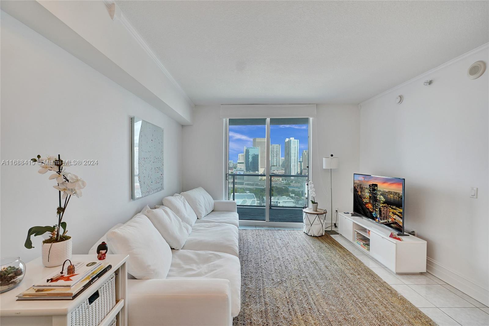 LATITUDE ON THE RIVER CON - Residential