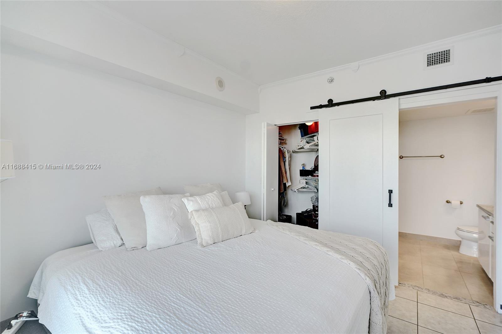 LATITUDE ON THE RIVER CON - Residential