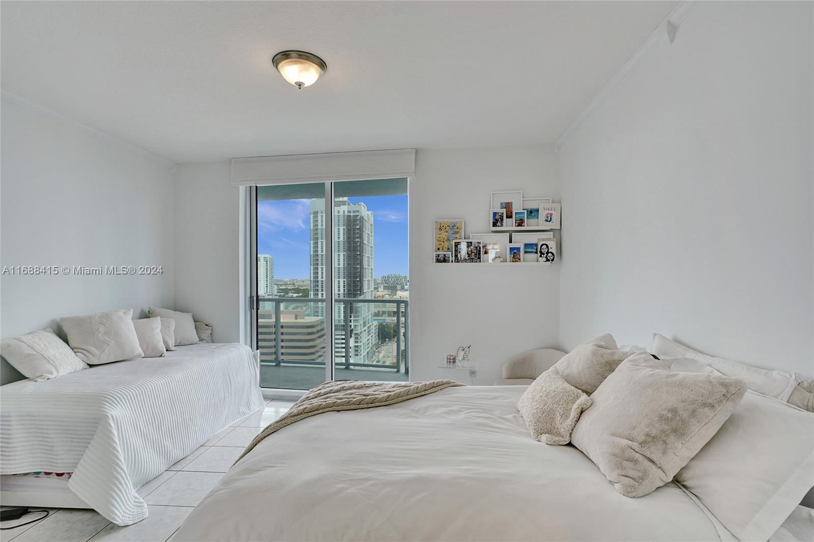 LATITUDE ON THE RIVER CON - Residential
