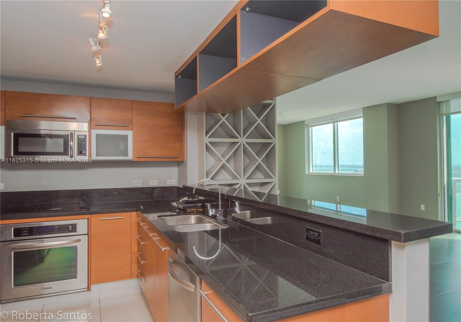 244 Biscayne Blvd 3802