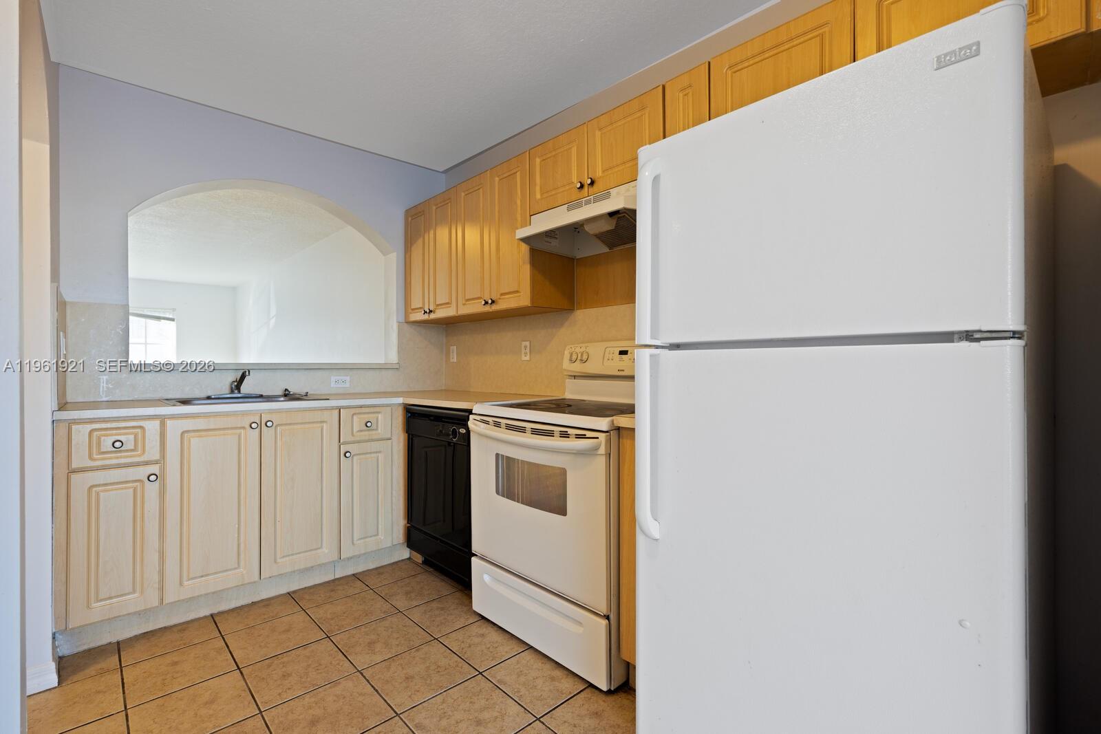 VENETIA GARDENS SOUTH CON - Residential