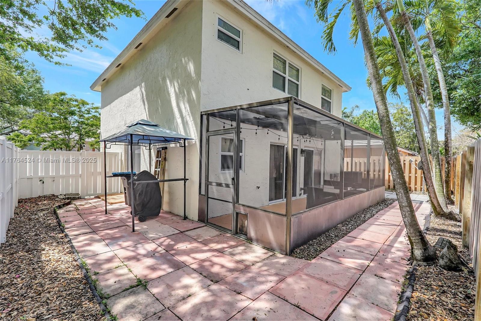 JACARANDA PARCEL 608 - Residential