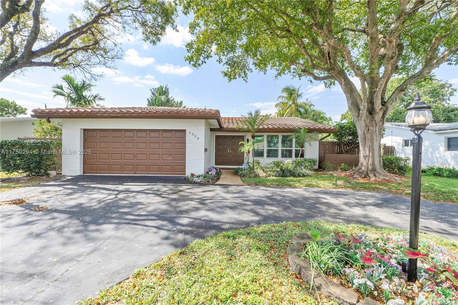 5300 Adams St, Hollywood, Broward County, Florida - 3 Bedrooms  
2 Bathrooms - 