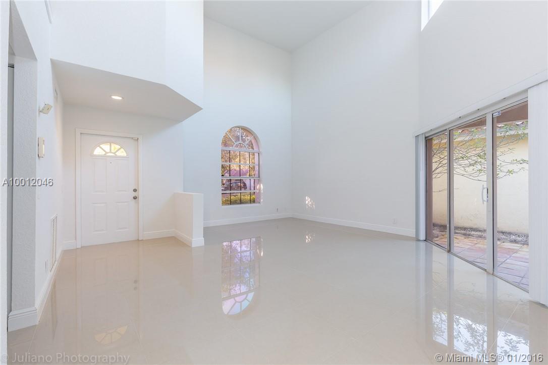 Country Isles Garden Home - Residential