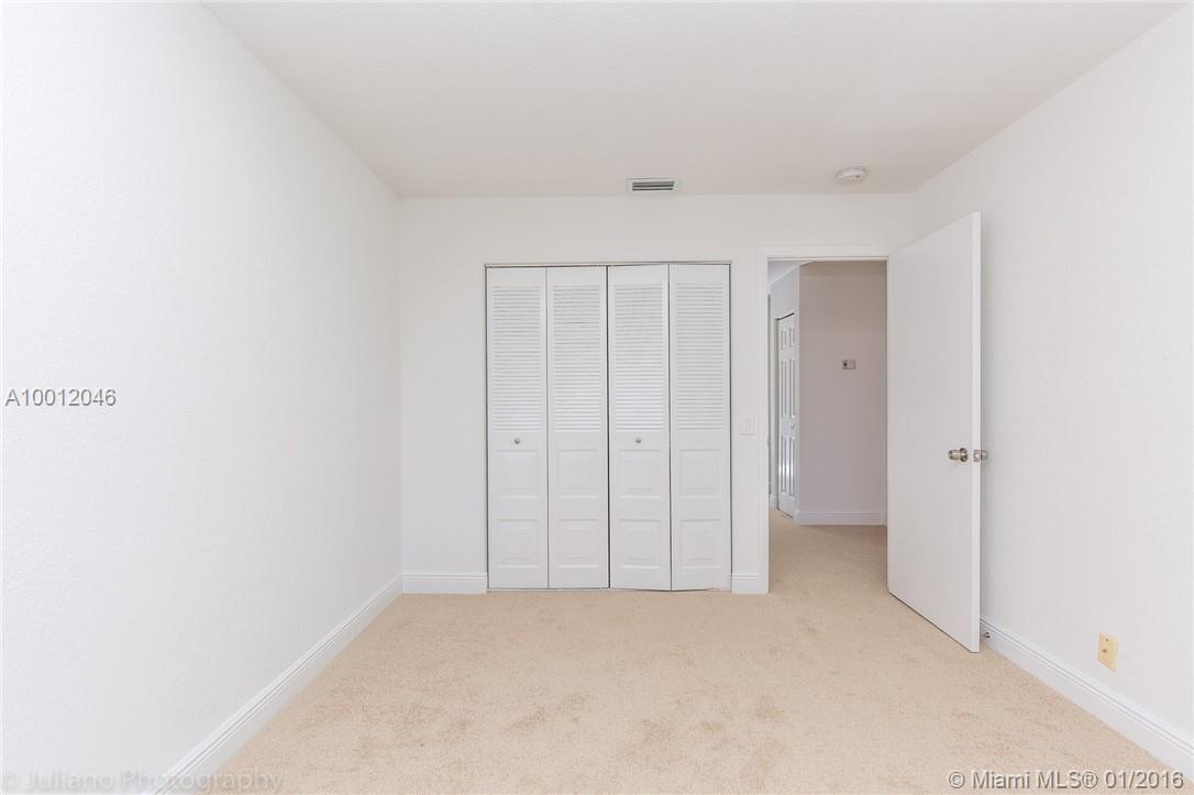 Country Isles Garden Home - Residential