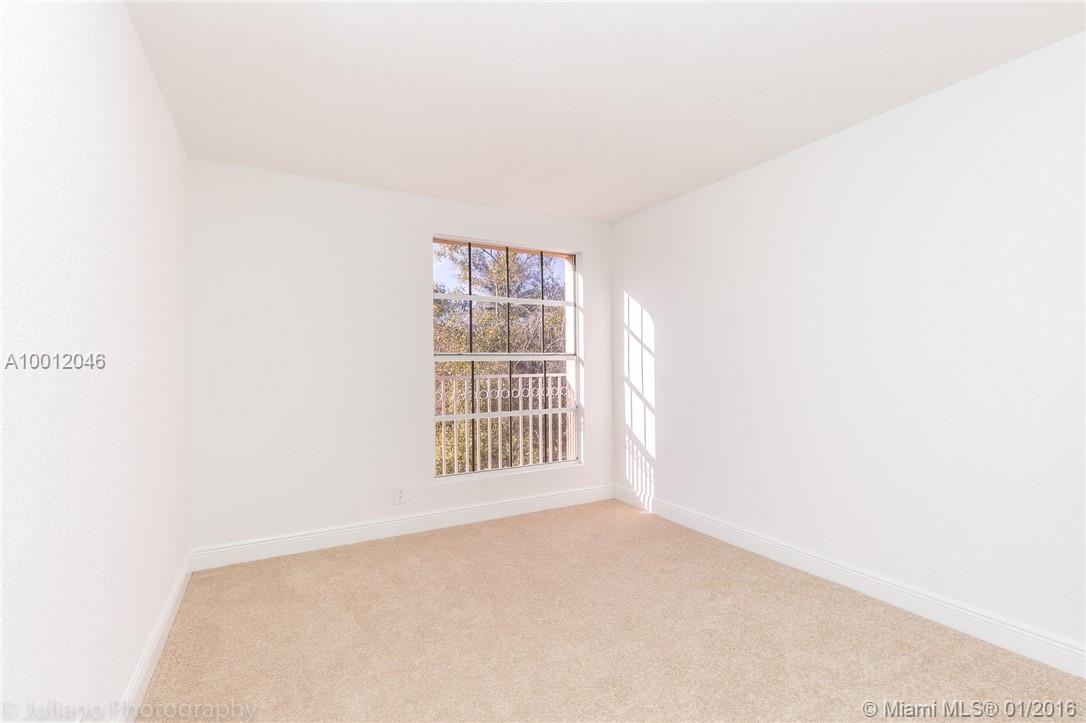 Country Isles Garden Home - Residential