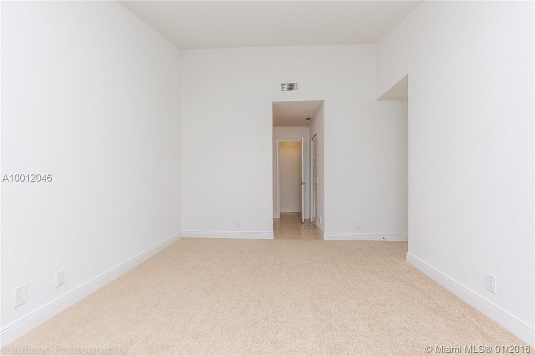 Country Isles Garden Home - Residential