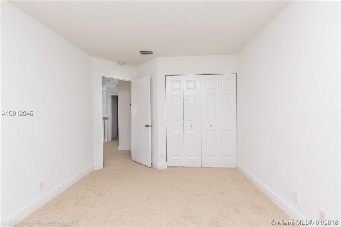 Country Isles Garden Home - Residential