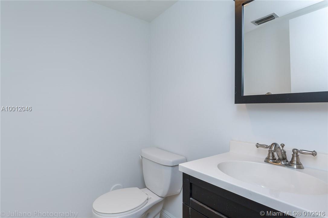 Country Isles Garden Home - Residential