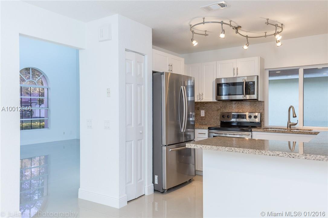 Country Isles Garden Home - Residential