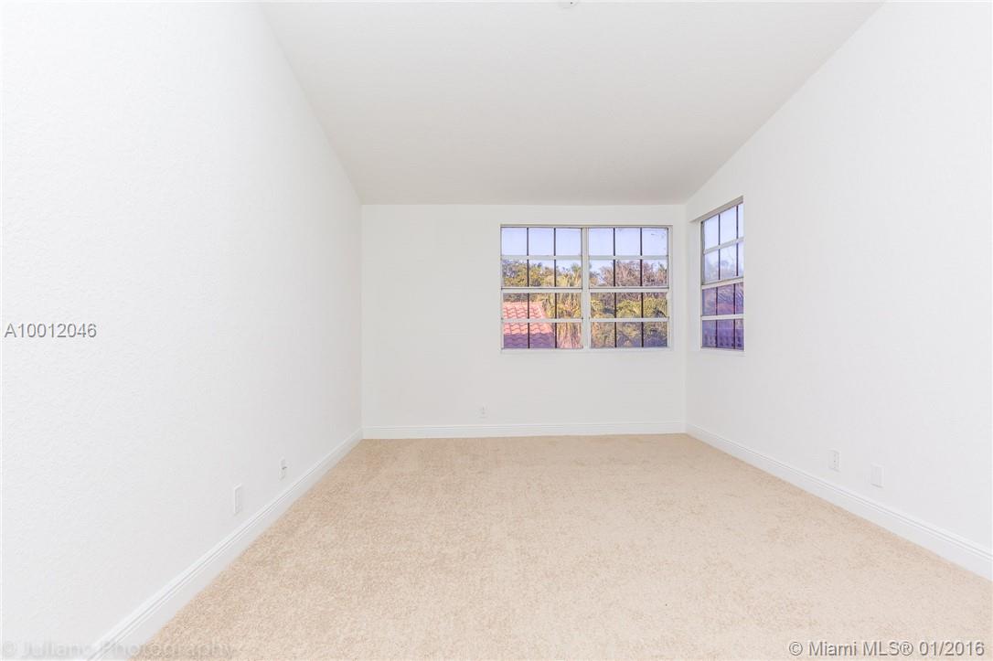 Country Isles Garden Home - Residential