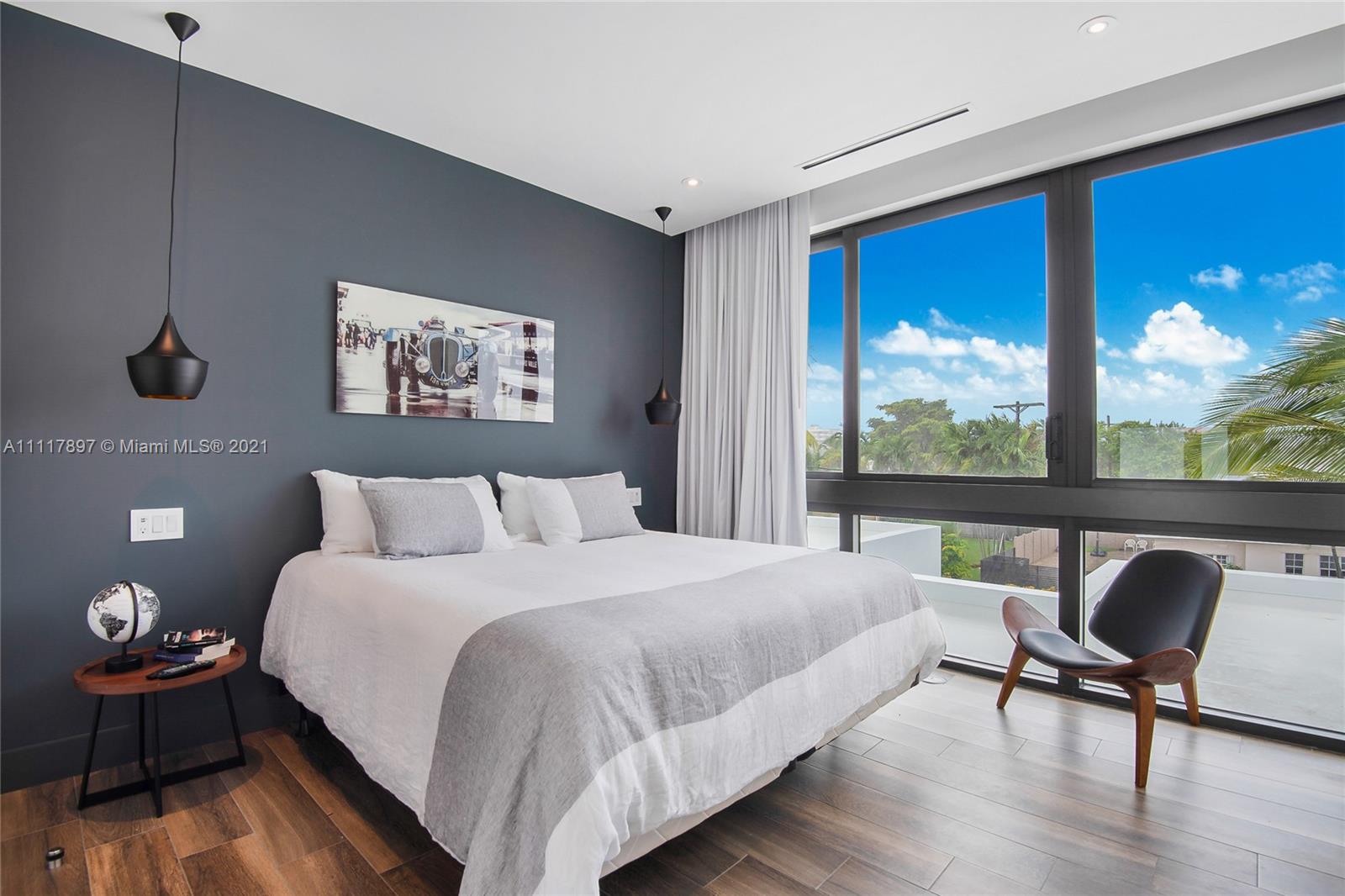 TREASURE ISLAND - Residential