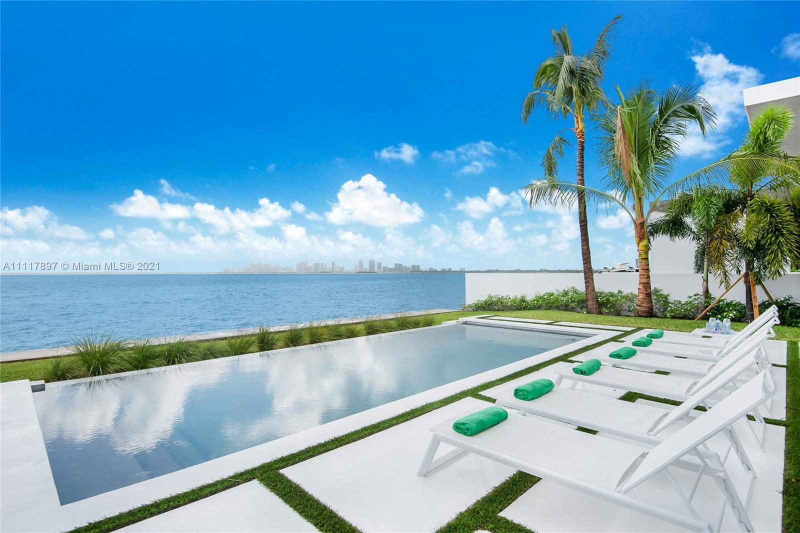 TREASURE ISLAND - Residential