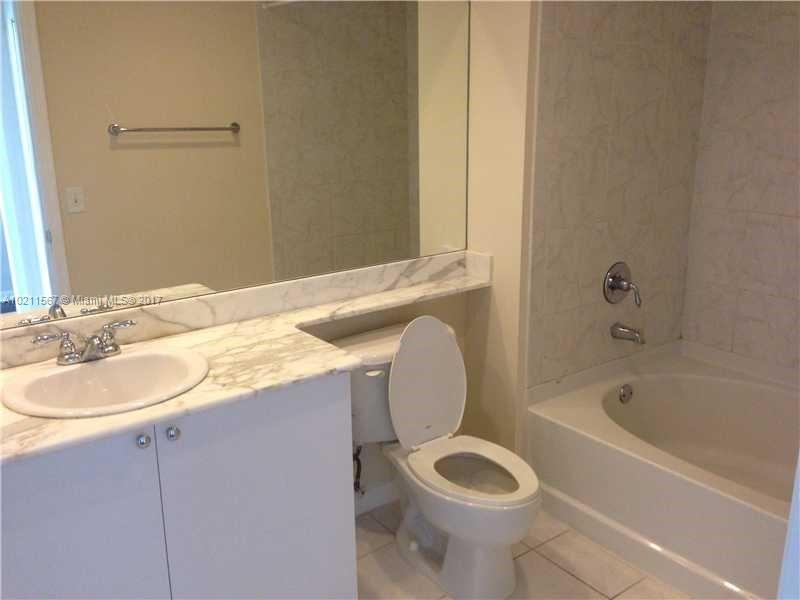 Venture At Aventura East - Residential Lease