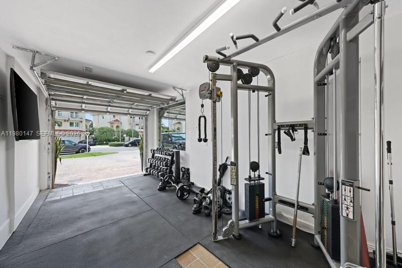 VILLAS ON THE BAY CONDO - Residential