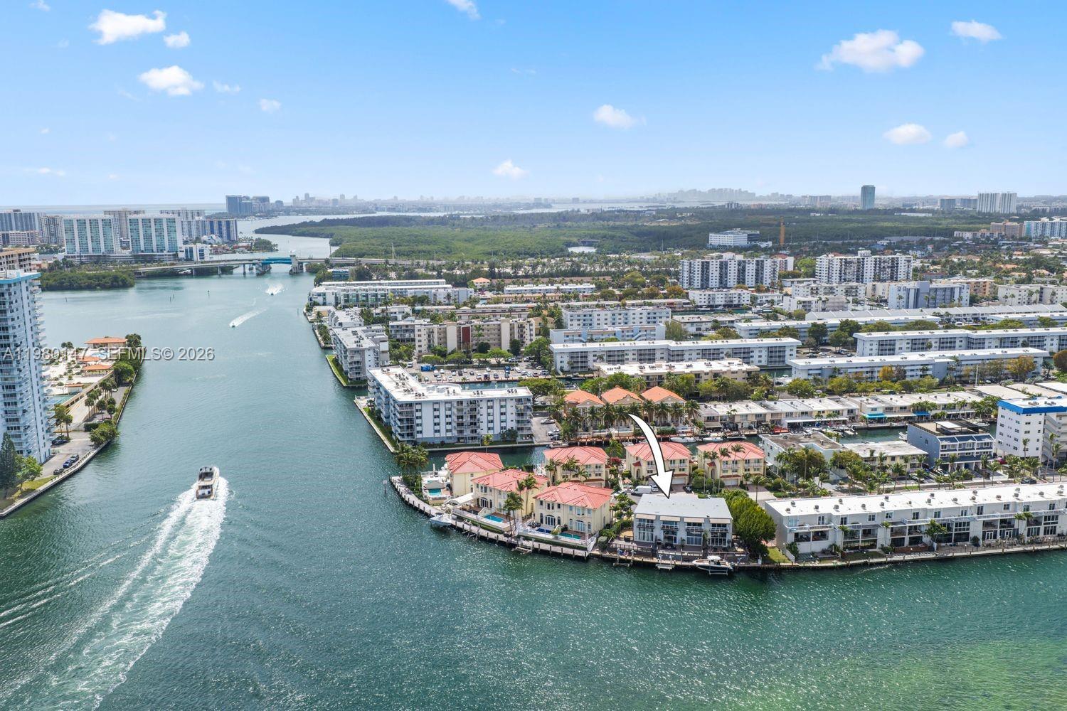 VILLAS ON THE BAY CONDO - Residential