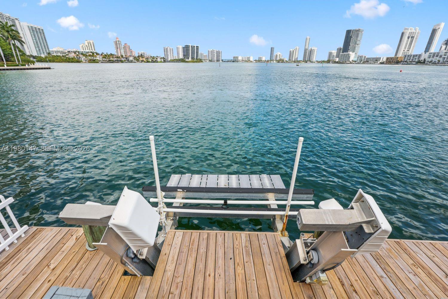 VILLAS ON THE BAY CONDO - Residential