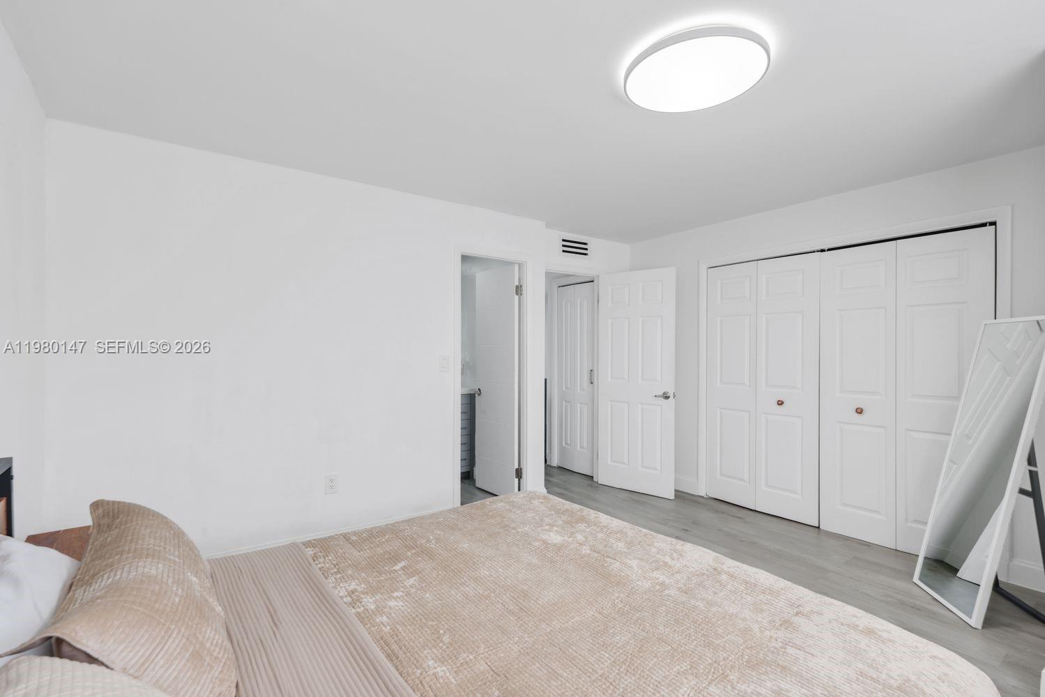 VILLAS ON THE BAY CONDO - Residential