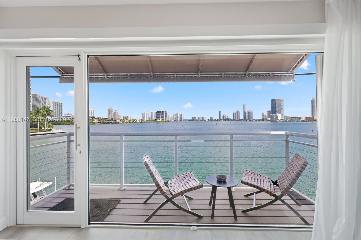 VILLAS ON THE BAY CONDO - Residential