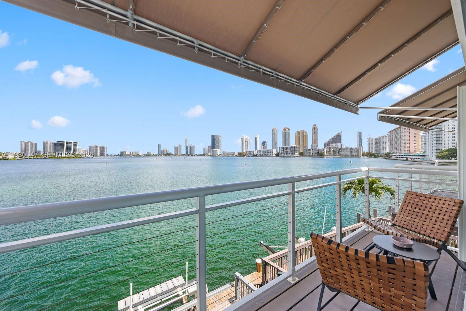 VILLAS ON THE BAY CONDO - Residential