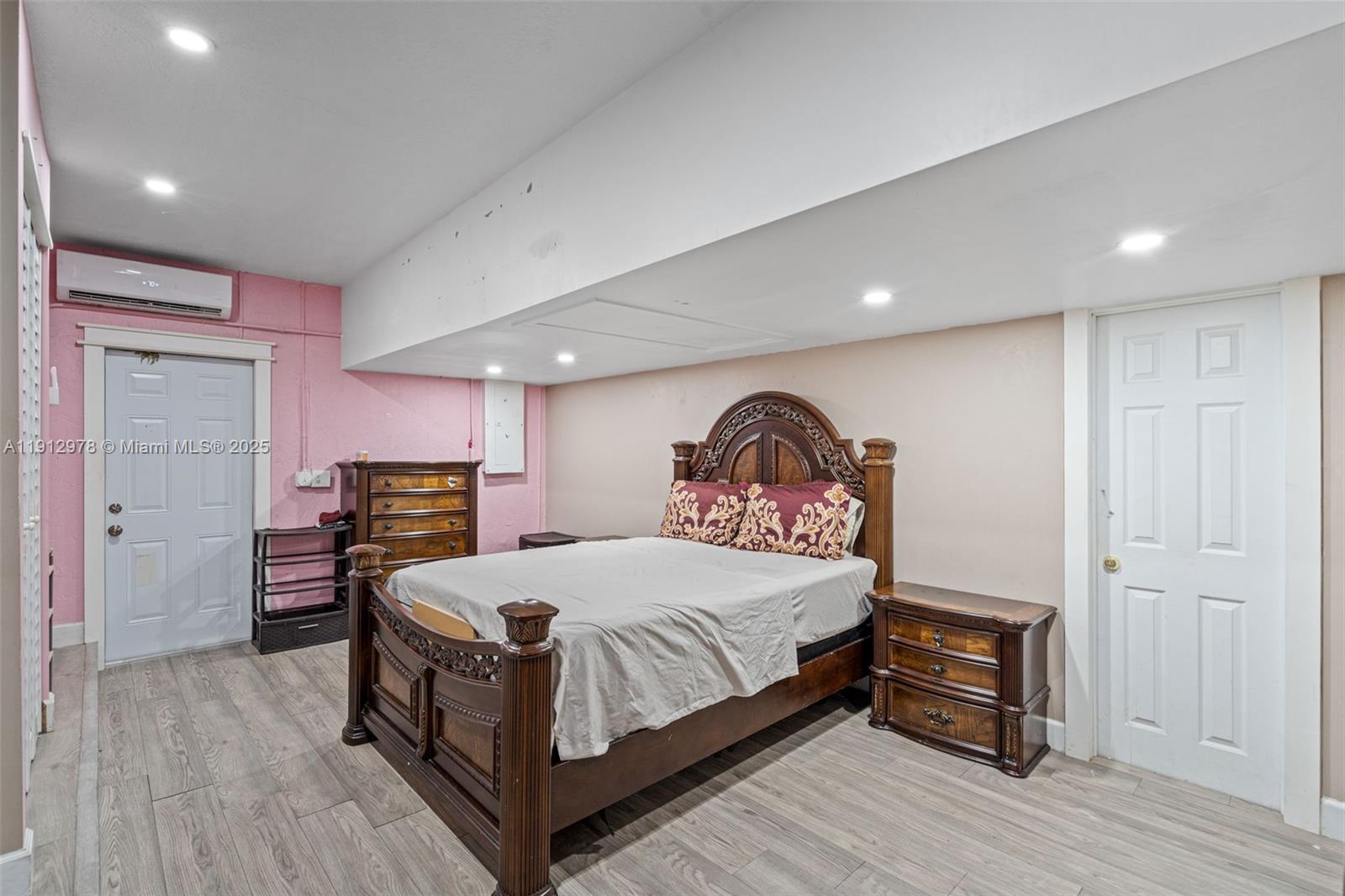 LAKES BY THE BAY SEC 7 - Residential