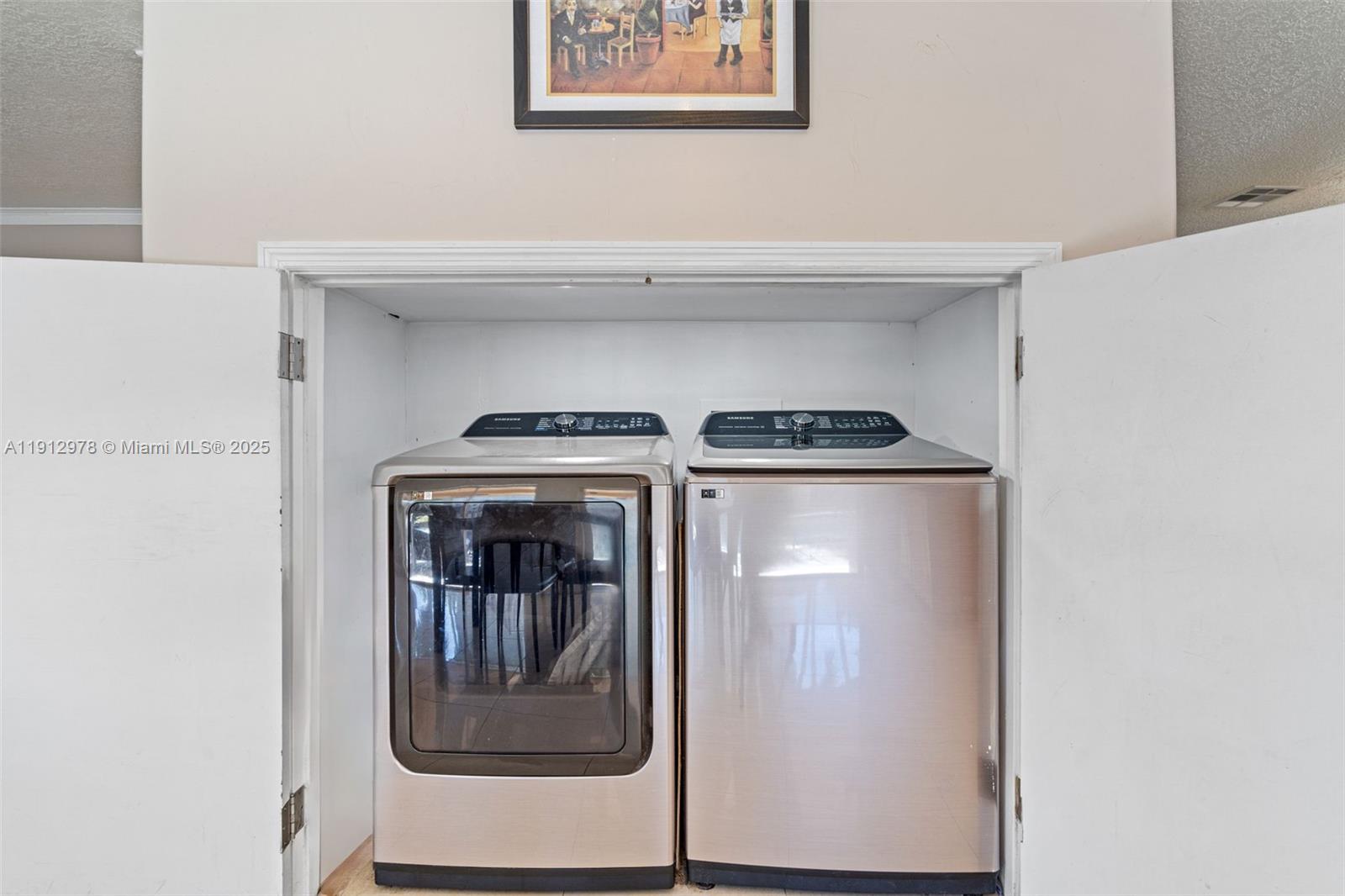 LAKES BY THE BAY SEC 7 - Residential