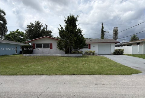 Photo of 3696 Dogwood Ave, Palm Beach Gardens, FL 33410 (MLS # A12051401)