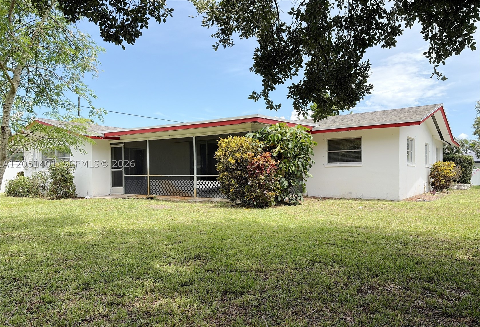 3696 Dogwood Ave