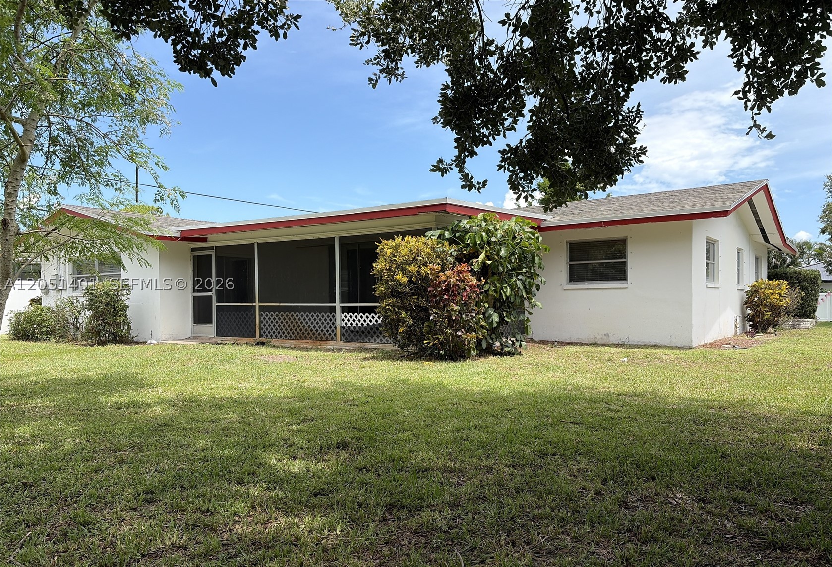 3696 Dogwood Ave