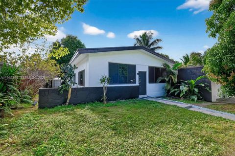 524 NE 160th Ter 1 Miami FL 33162