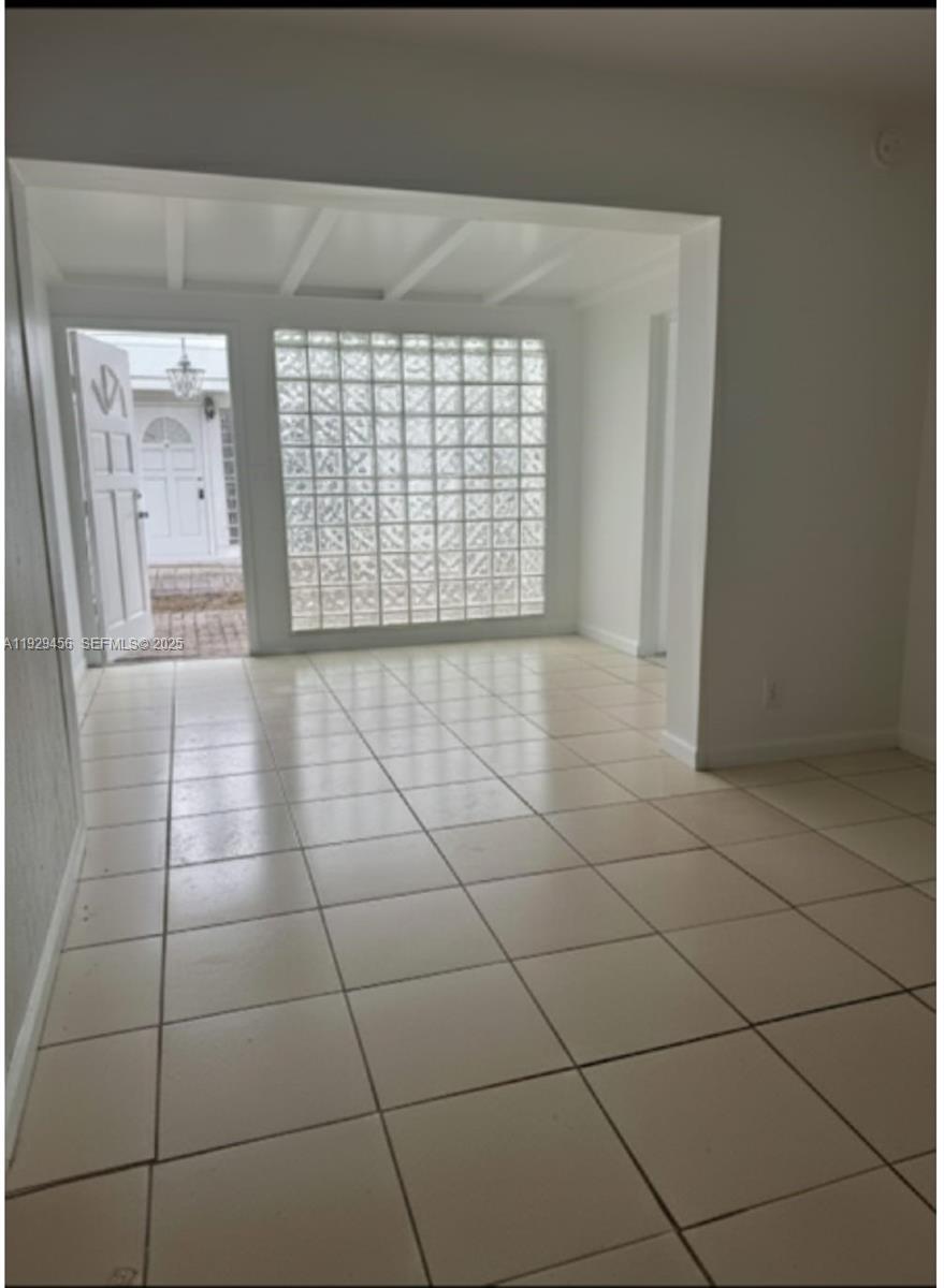 HOLLYWOOD SOUTH SIDE ADD - Residential Lease