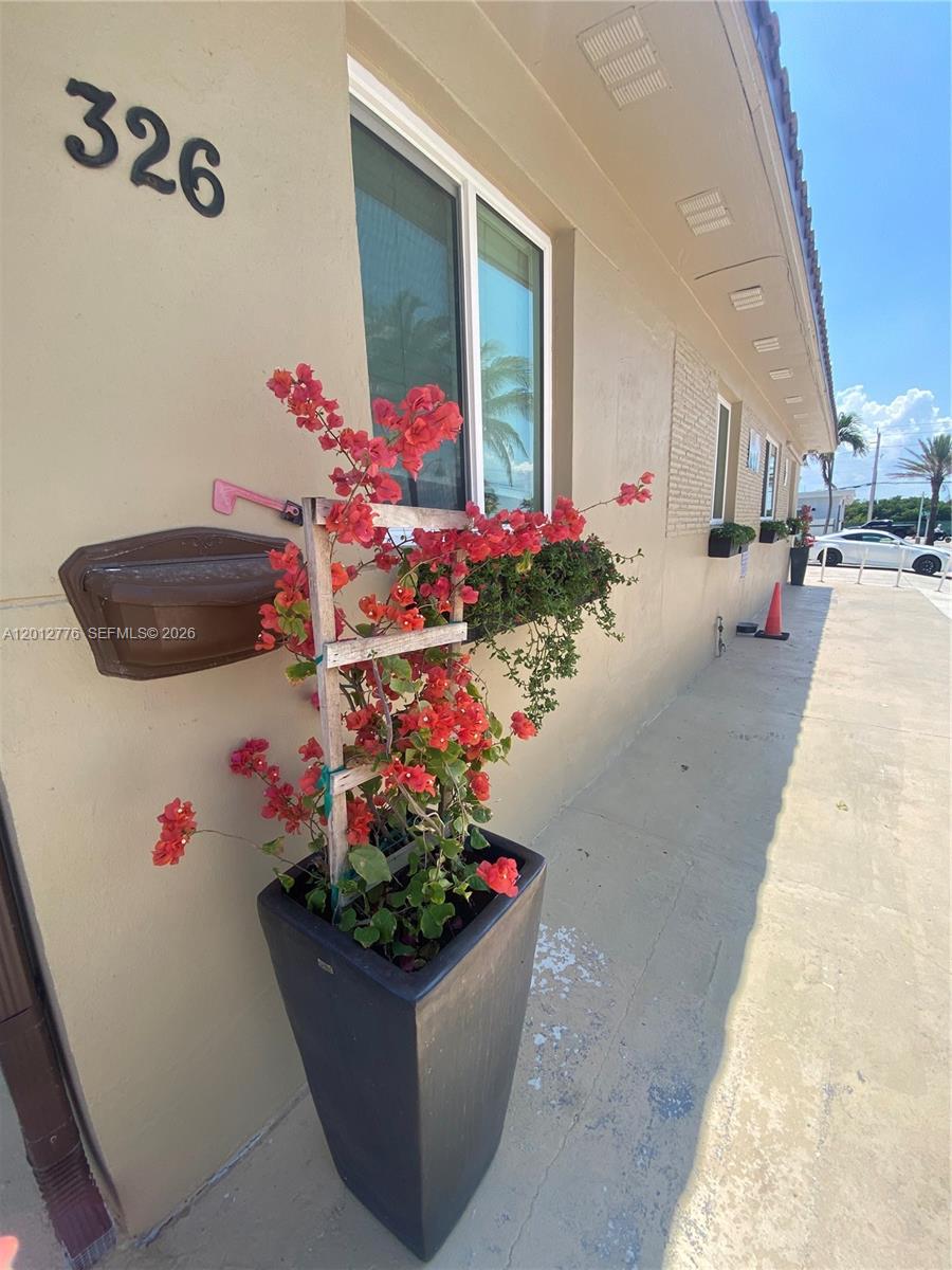 HOLLYWOOD BEACH FIRST ADD - Residential Lease